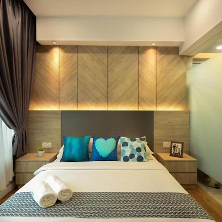 Designer Suite Apartment Seaview 10Pax Families Suite 瓜埠 外观 照片